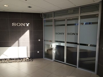Плоттерная резка логотипов в компании SONY